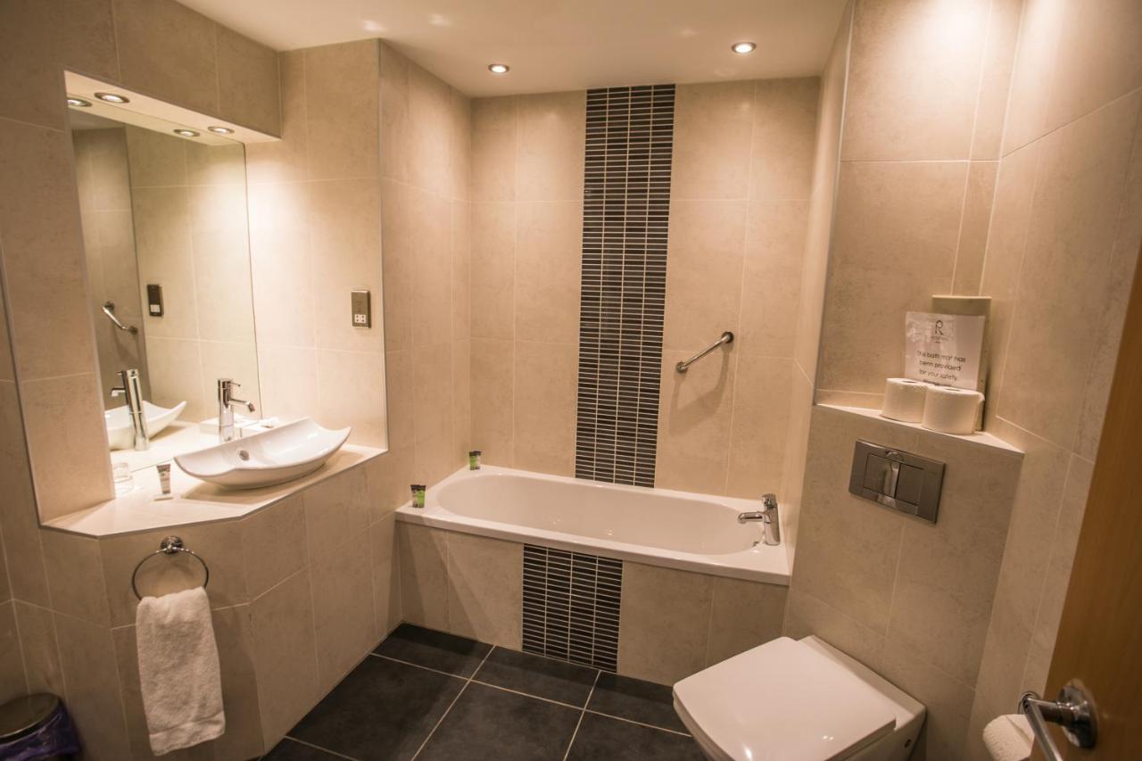 Rosspark Hotel Kells Баллимина Экстерьер фото