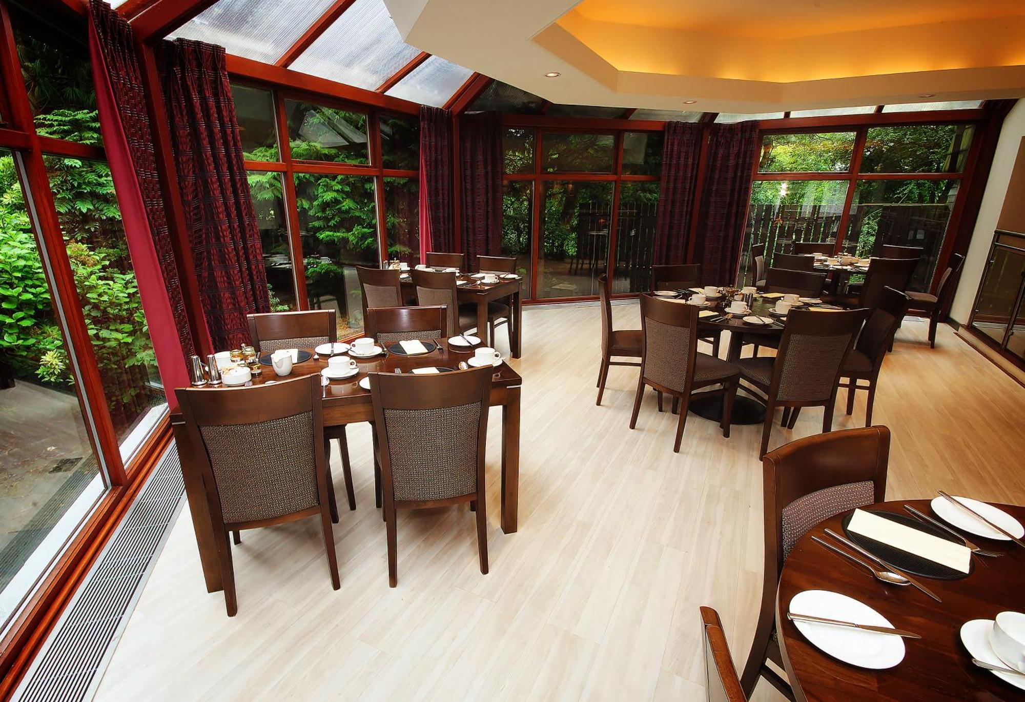 Rosspark Hotel Kells Баллимина Экстерьер фото