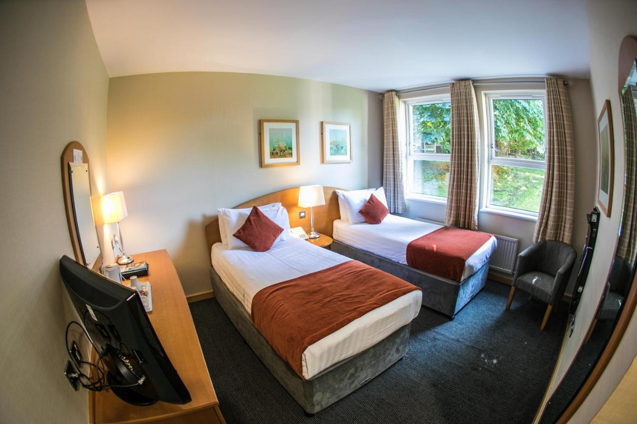 Rosspark Hotel Kells Баллимина Экстерьер фото