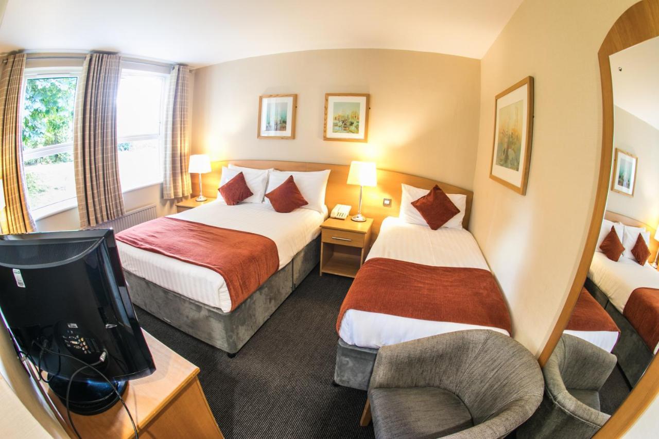 Rosspark Hotel Kells Баллимина Экстерьер фото